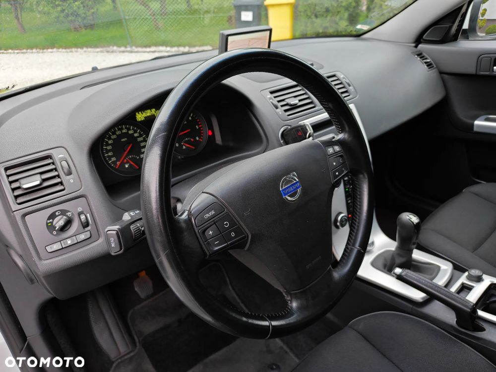 Volvo V50 D3 - 16