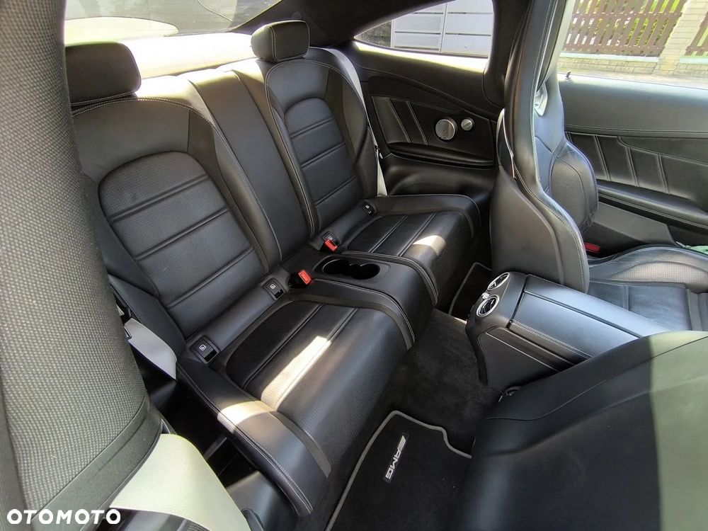 Mercedes-Benz Klasa C 63 AMG 9G-TRONIC - 21