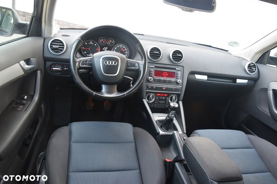 Audi A3 Sportback 2.0 TDI DPF Attraction - 16