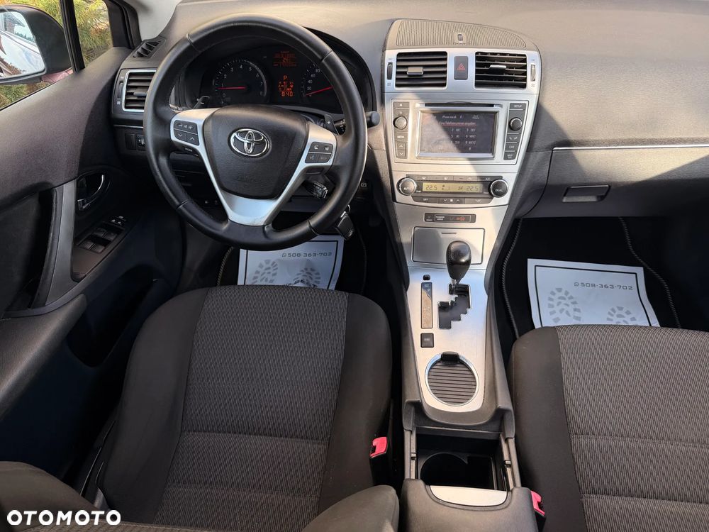 Toyota Avensis 1.8 Multidrive S Executive - 8