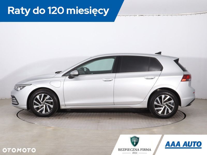 Volkswagen Golf - 4