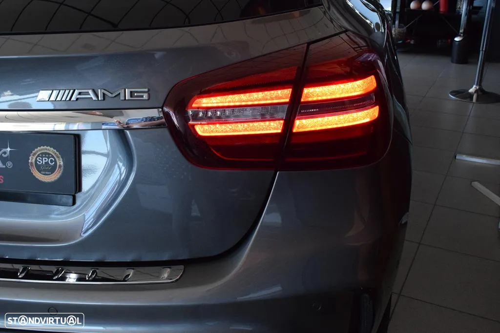 Mercedes-Benz GLA 220 d AMG Line - 54