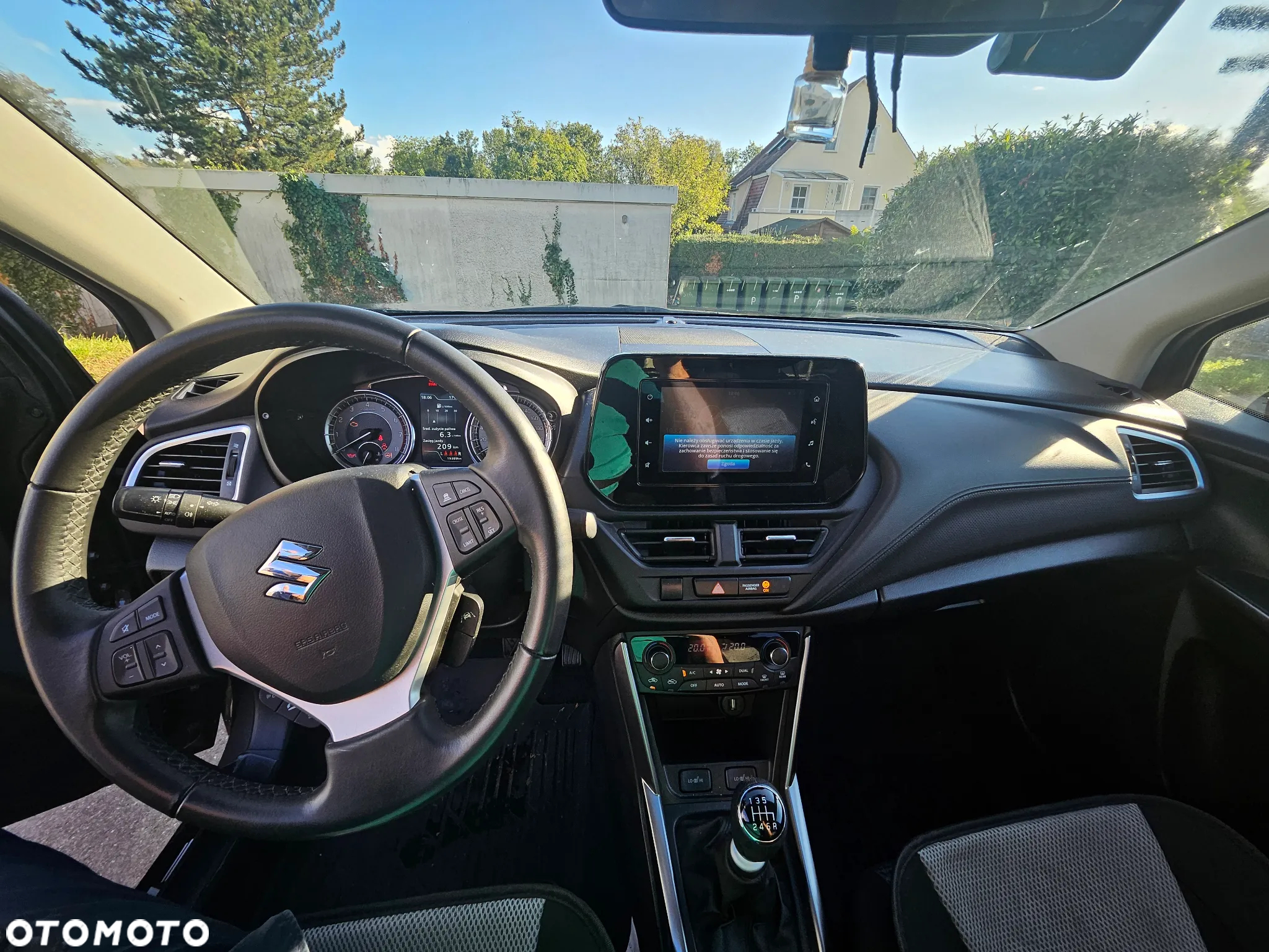 Suzuki SX4 S-Cross 1.4 SHVS Premium - 11