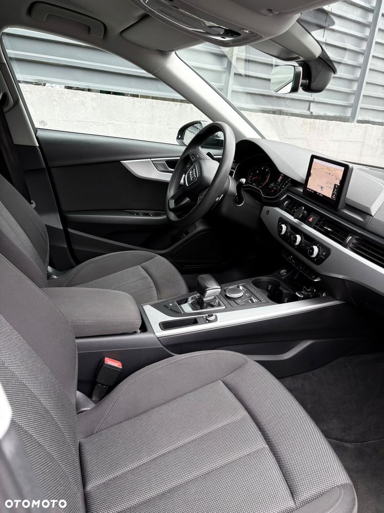 Audi A4 Avant - 11