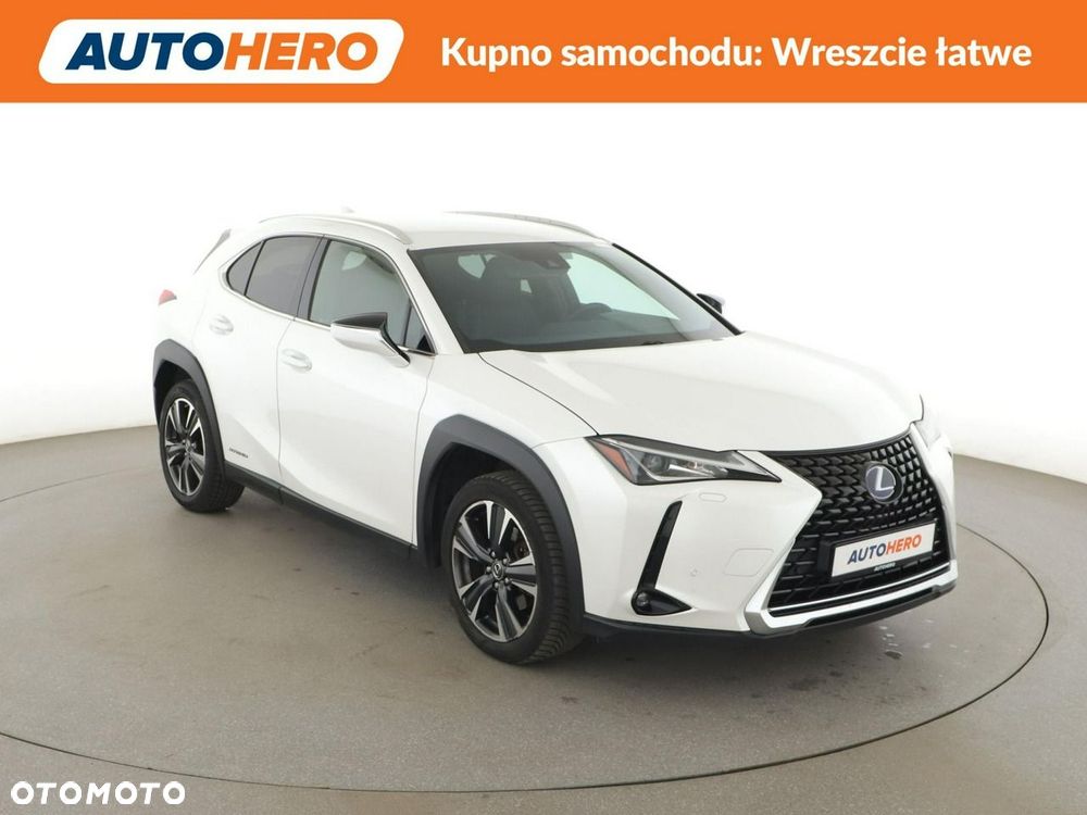 Lexus UX 250h - 11