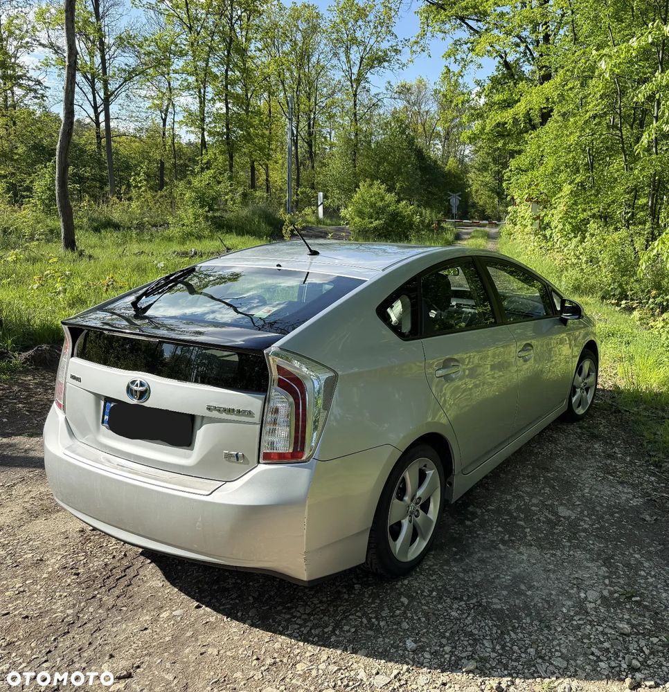 Toyota Prius 1.8 HSD Premium - 3
