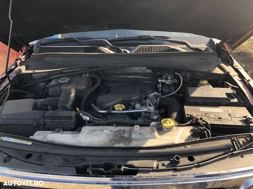 Dezmembrez Nitro Dodge - 4