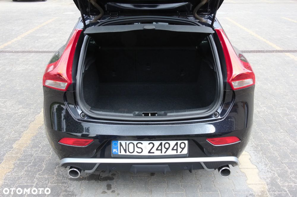 Volvo V40 D4 Drive-E R-Design Summum - 15