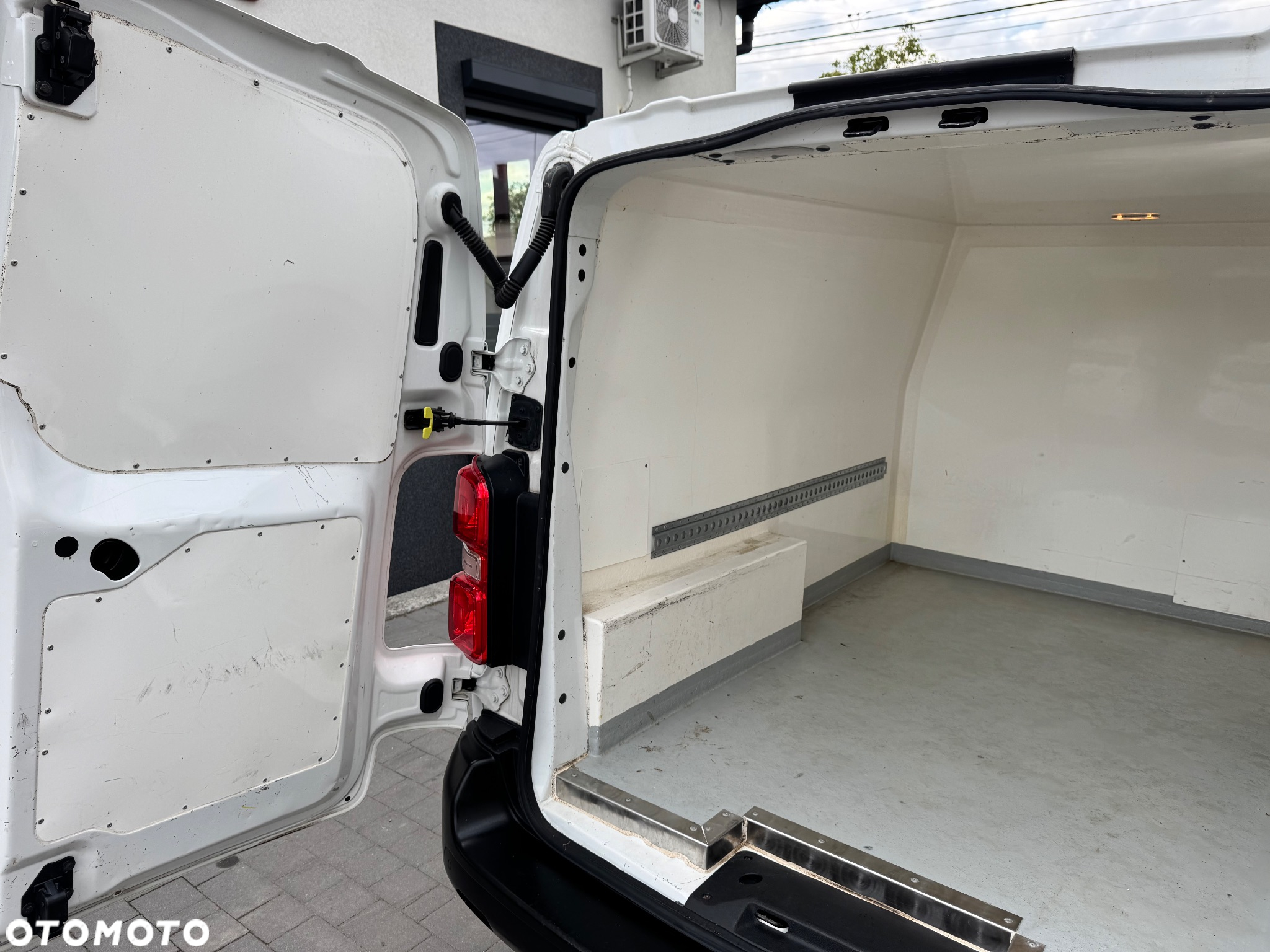 Citroën Jumpy Expert Scudo Proace Izoterma - 18