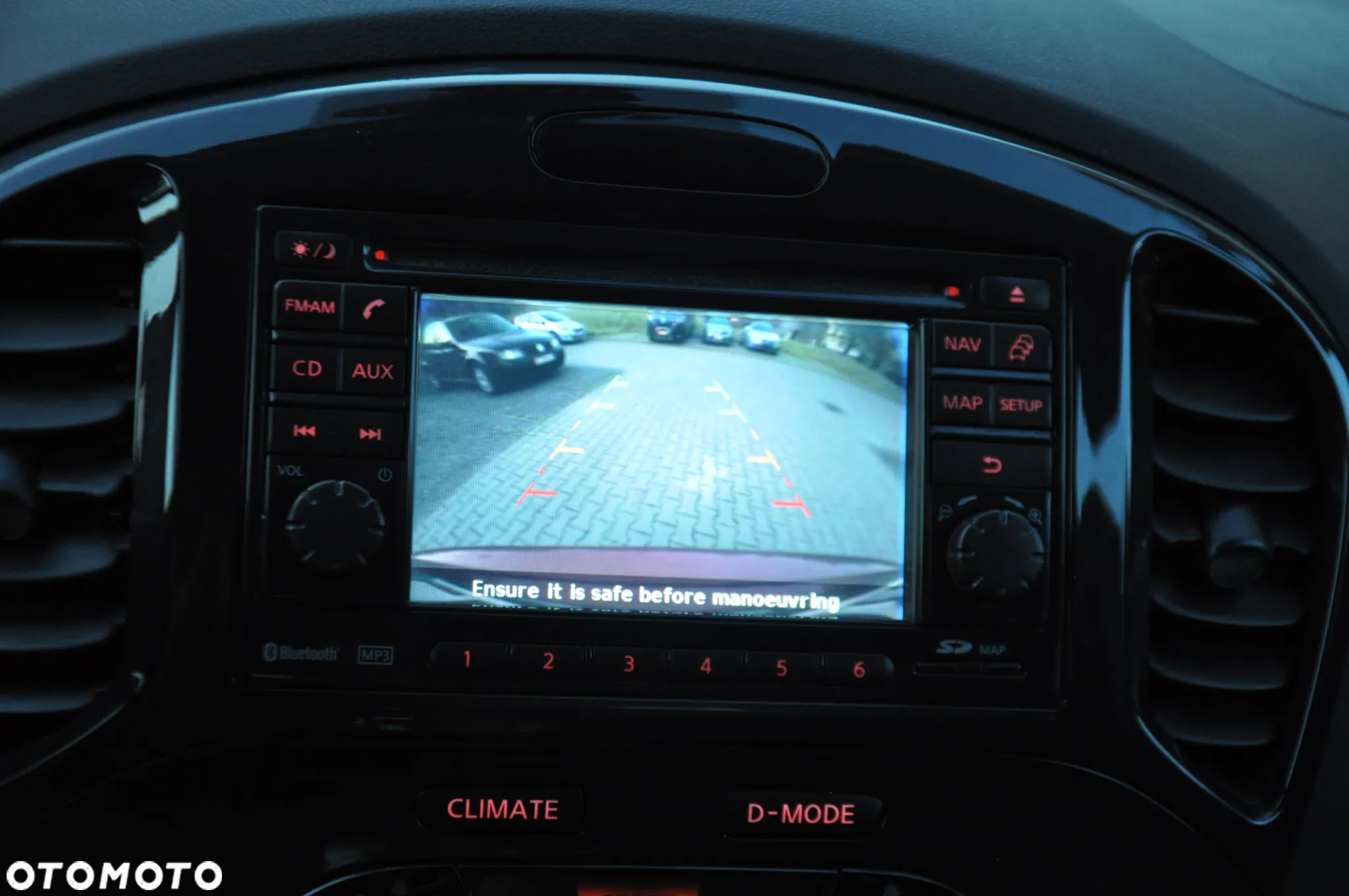 Nissan Juke 1.6 DIG-T Tekna - 11