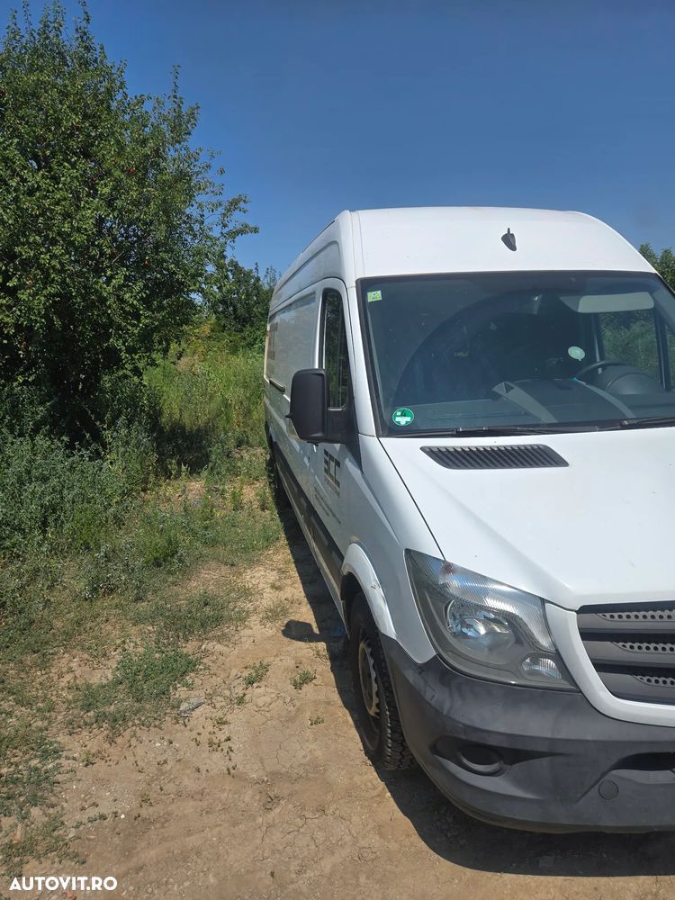 Mercedes-Benz Sprinter - 4