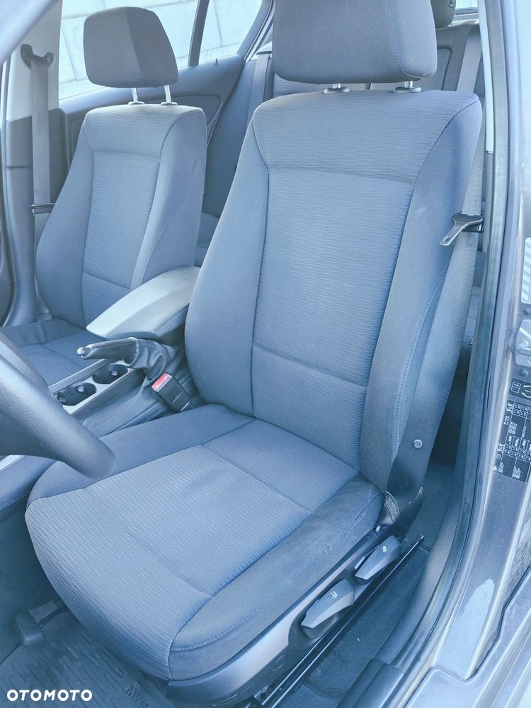 BMW Seria 1 - 20