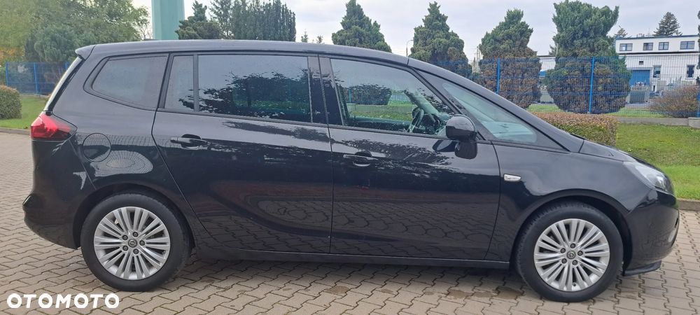 Opel Zafira - 15
