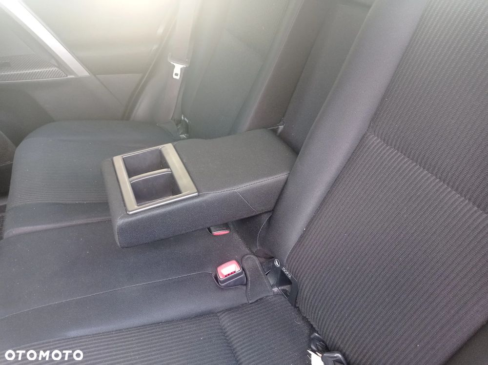 Toyota RAV4 2.0 D-4D Active 4x2 - 14