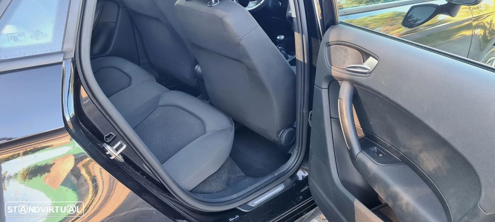 Audi A1 1.6 TDI S-line - 31
