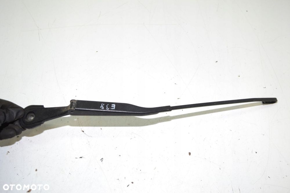 BMW E38 RAMIĘ WYCIERACZKI LEWE 8360097 - 2