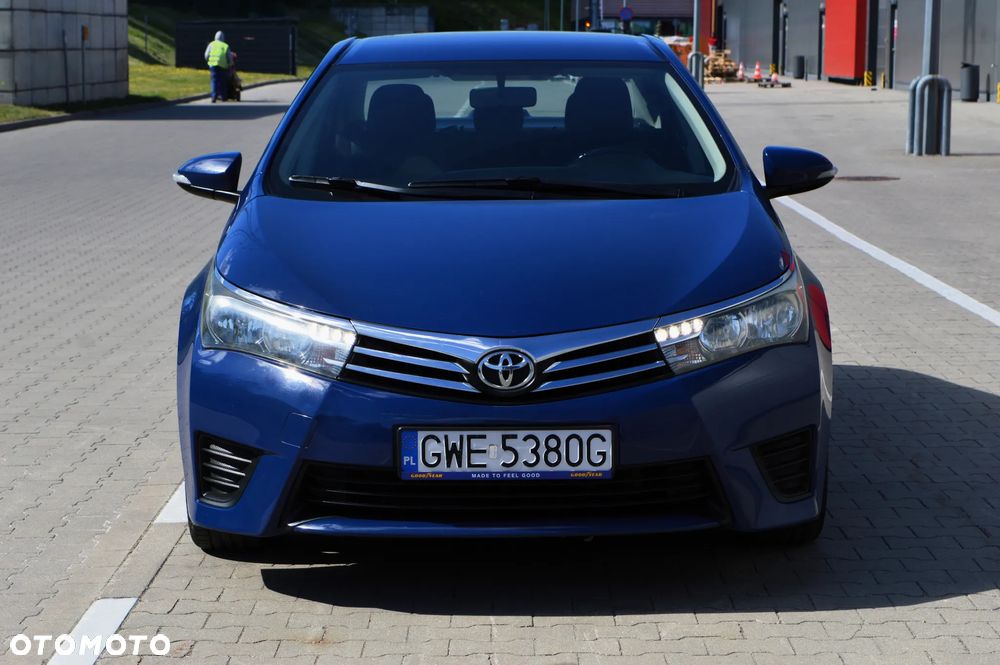 Toyota Corolla 1.6 Premium - 24