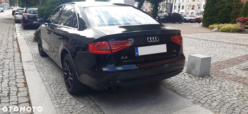 Audi A4 Limousine - 5