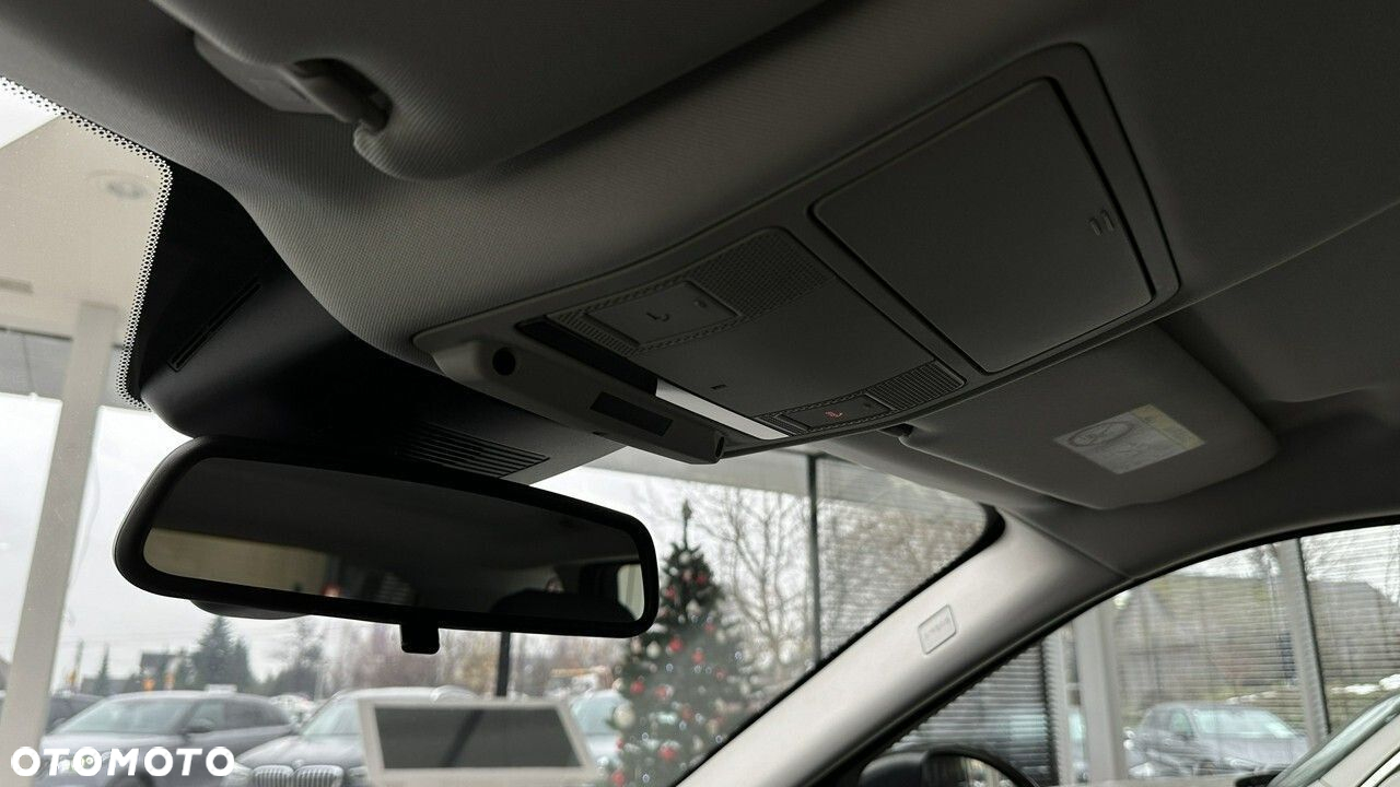 Land Rover Range Rover Evoque - 34