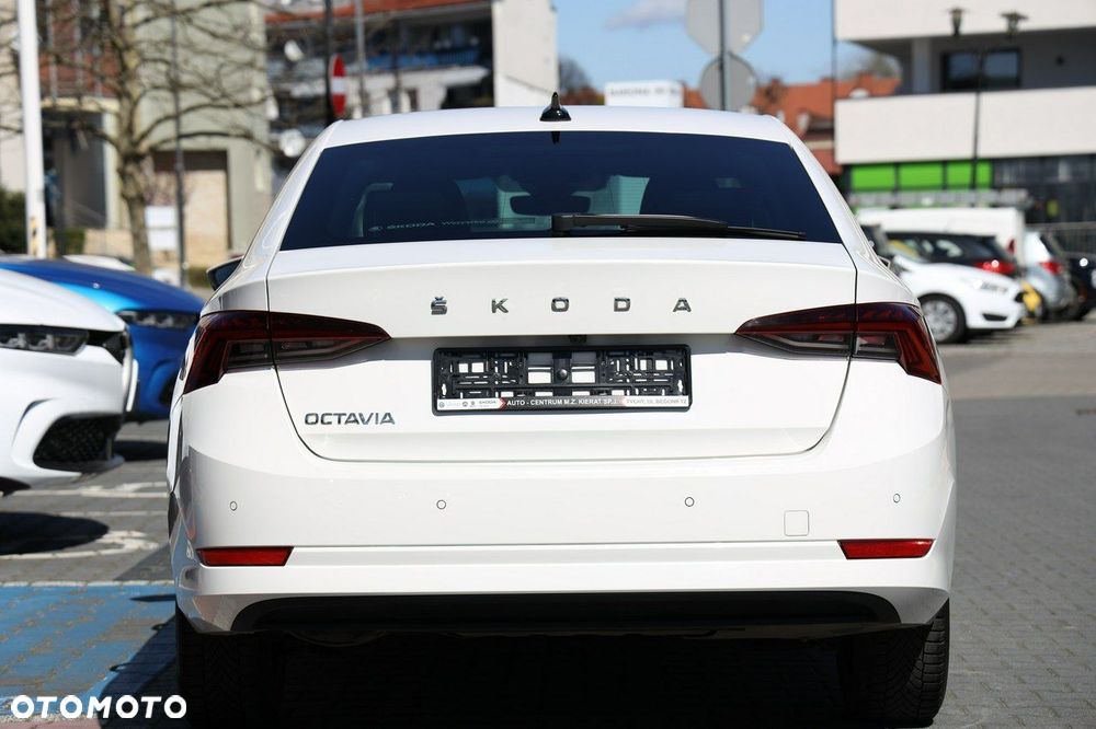 Skoda Octavia - 8