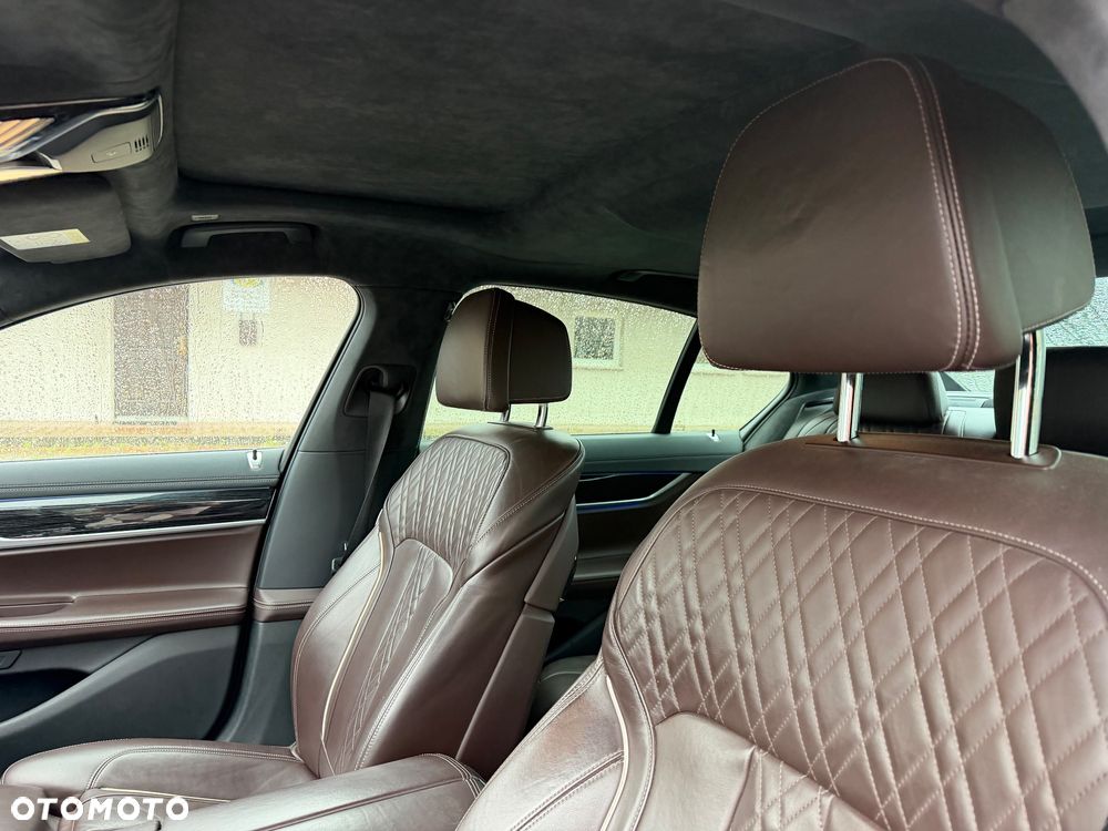 BMW Seria 7 740d xDrive - 15