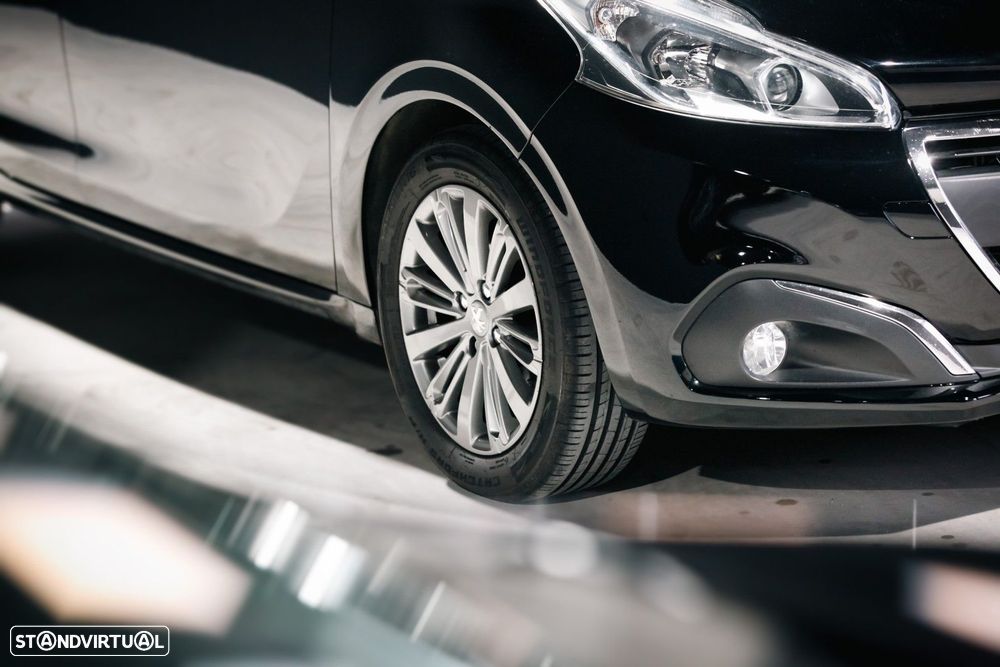 Peugeot 208 1.6 BlueHDi Style - 18