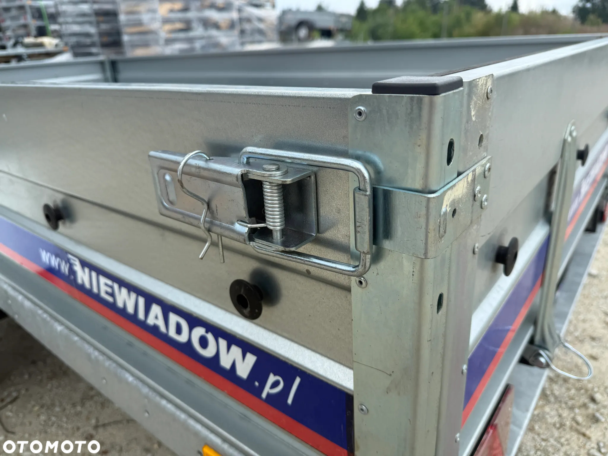 Niewiadów | 304x150x35 cm | UNIWERSALNA PRZYCZEPA DO PRZEWOZU TOWARU I POJAZDÓW | TYLNA BURTA WZMOCNIONA | RESOR + AMORTYZATOR | UCHYLNA | BD7530YU | - 13