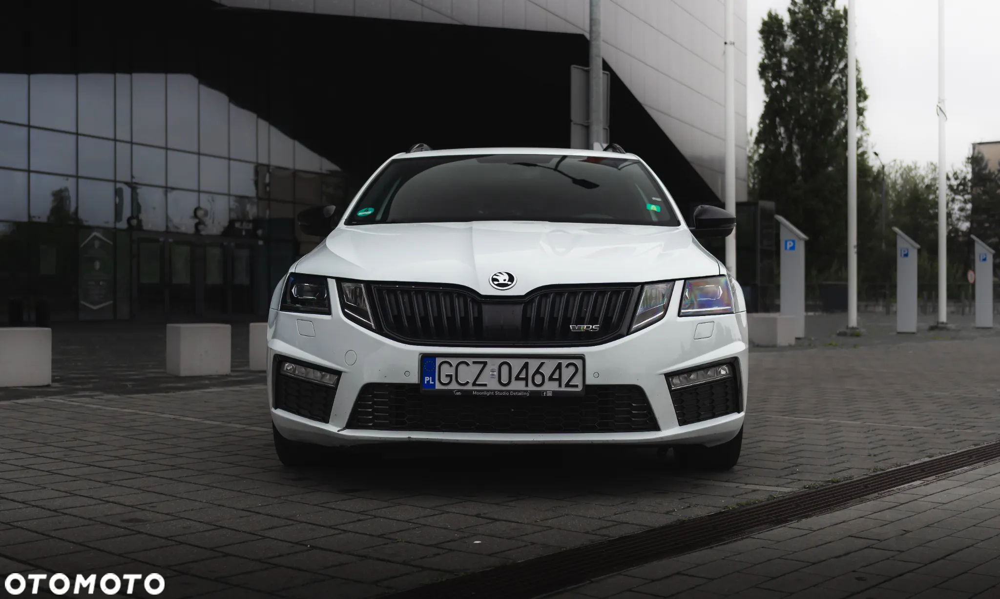 Skoda Octavia 2.0 TDI SCR 4x4 RS DSG - 2
