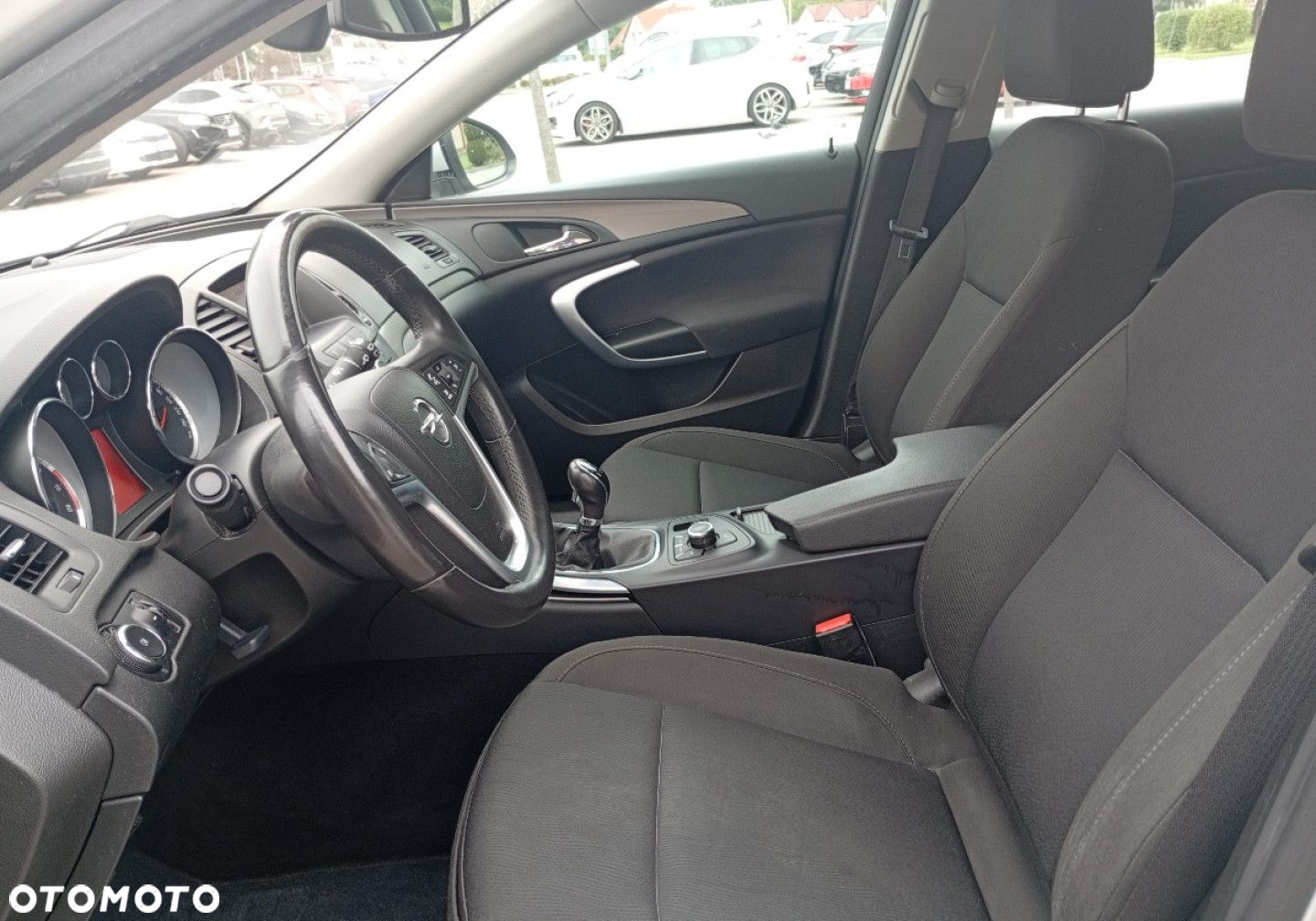 Opel Insignia - 18