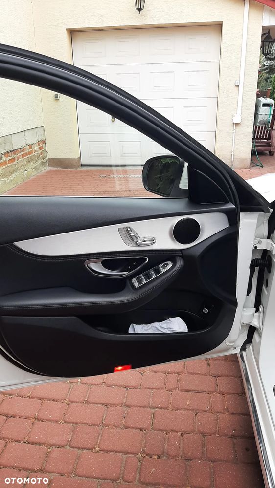 Mercedes-Benz Klasa C 300 7G-TRONIC - 7