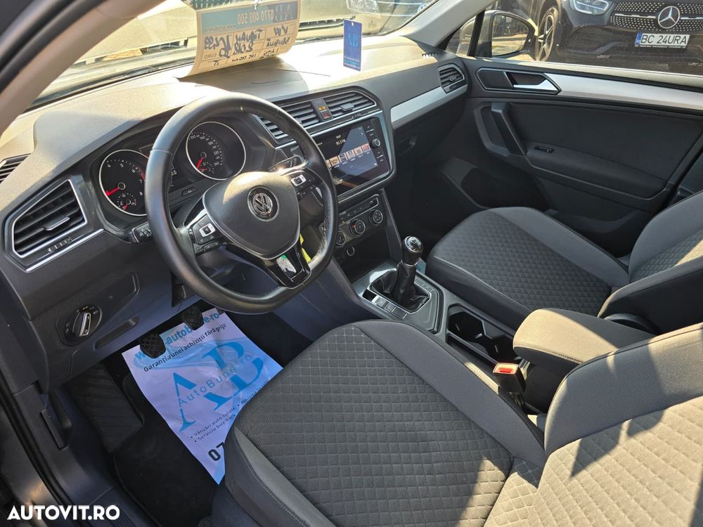 VOLKSWAGEN Tiguan 2018 — imagine 9
