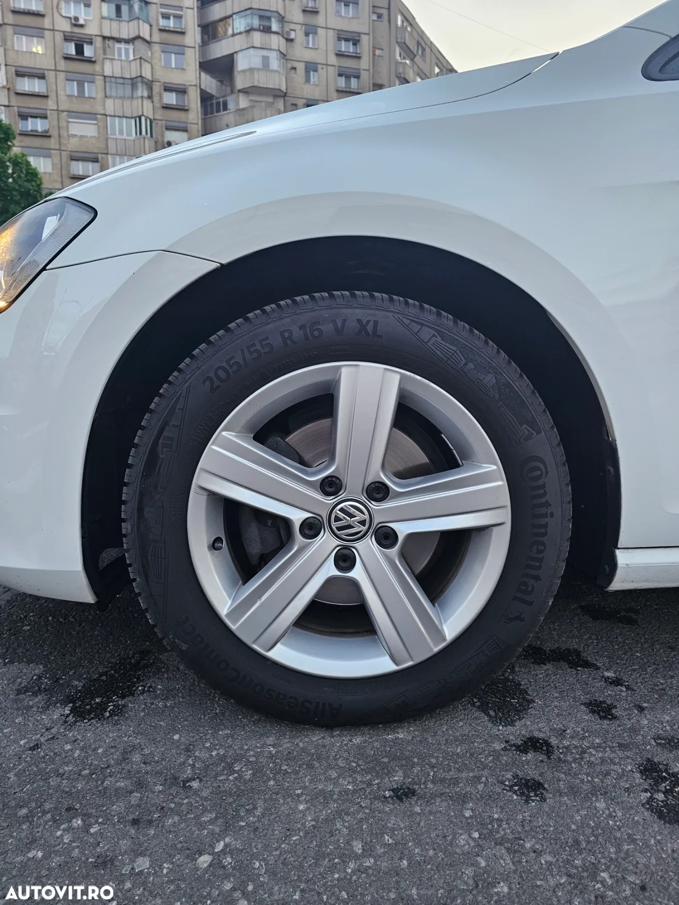 Volkswagen Golf - 5