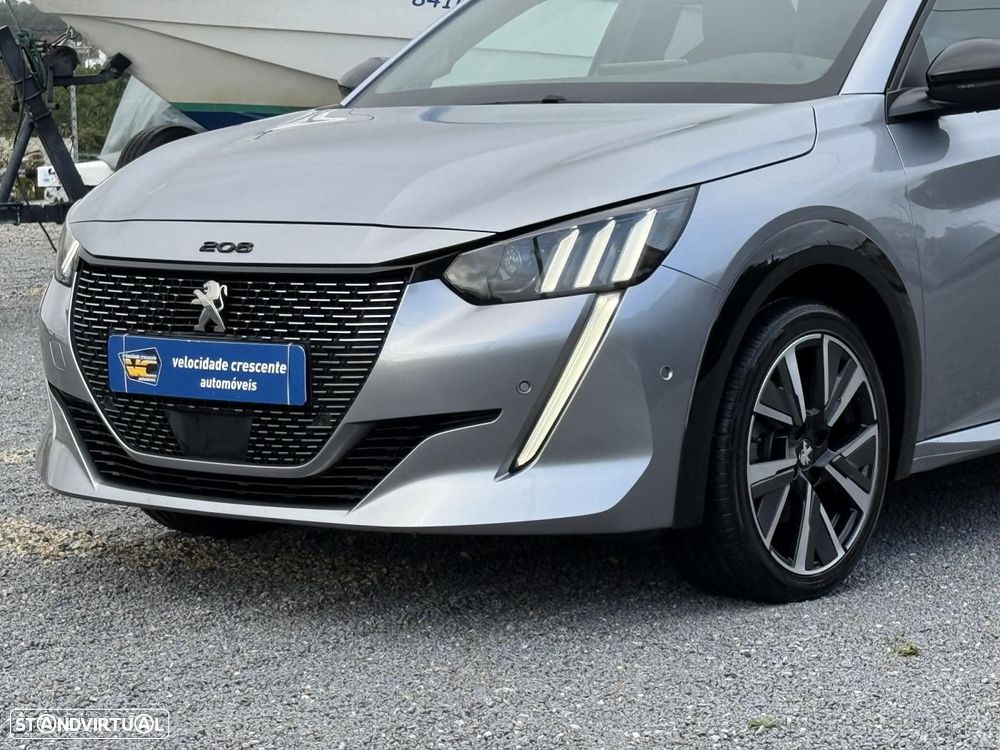 Peugeot 208 1.2 PureTech GT - 4