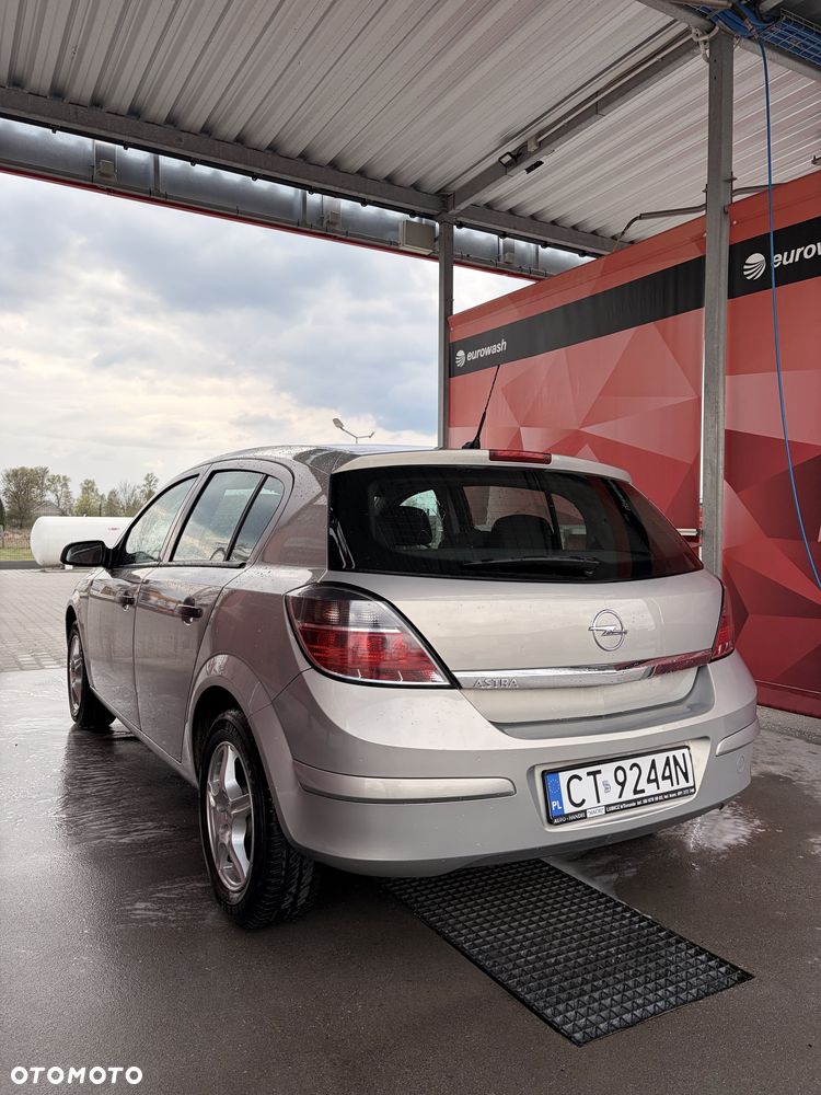 Opel Astra - 4