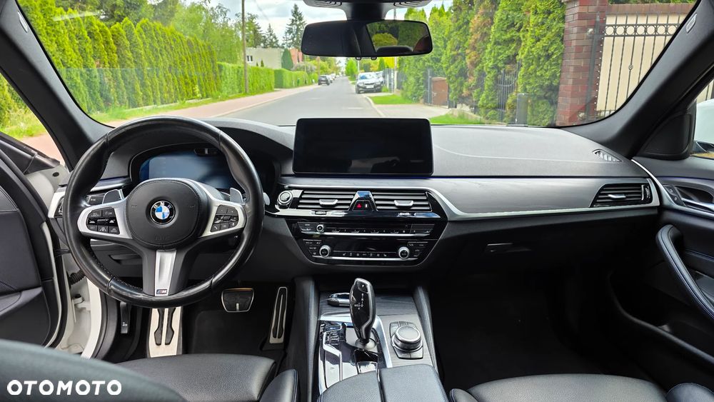 BMW Seria 5 540d xDrive mHEV M Sport sport - 10