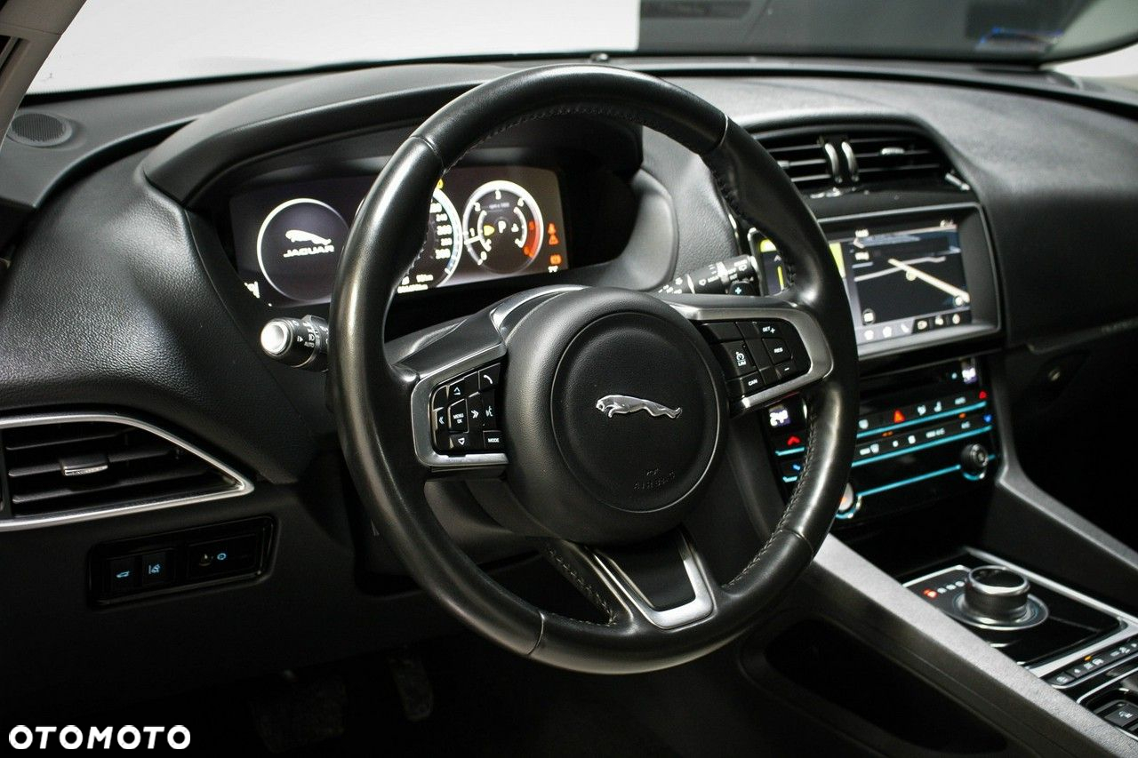Jaguar F-Pace 2.0 i4D AWD Prestige - 15