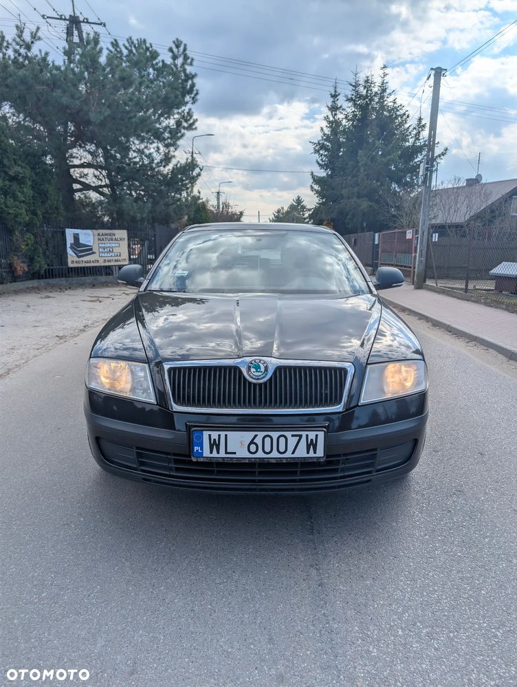 Skoda Octavia 1.6 Tour Classic - 2