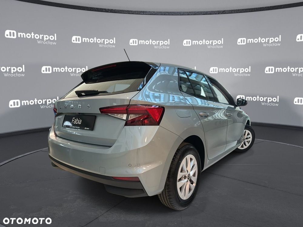 Skoda Fabia - 2