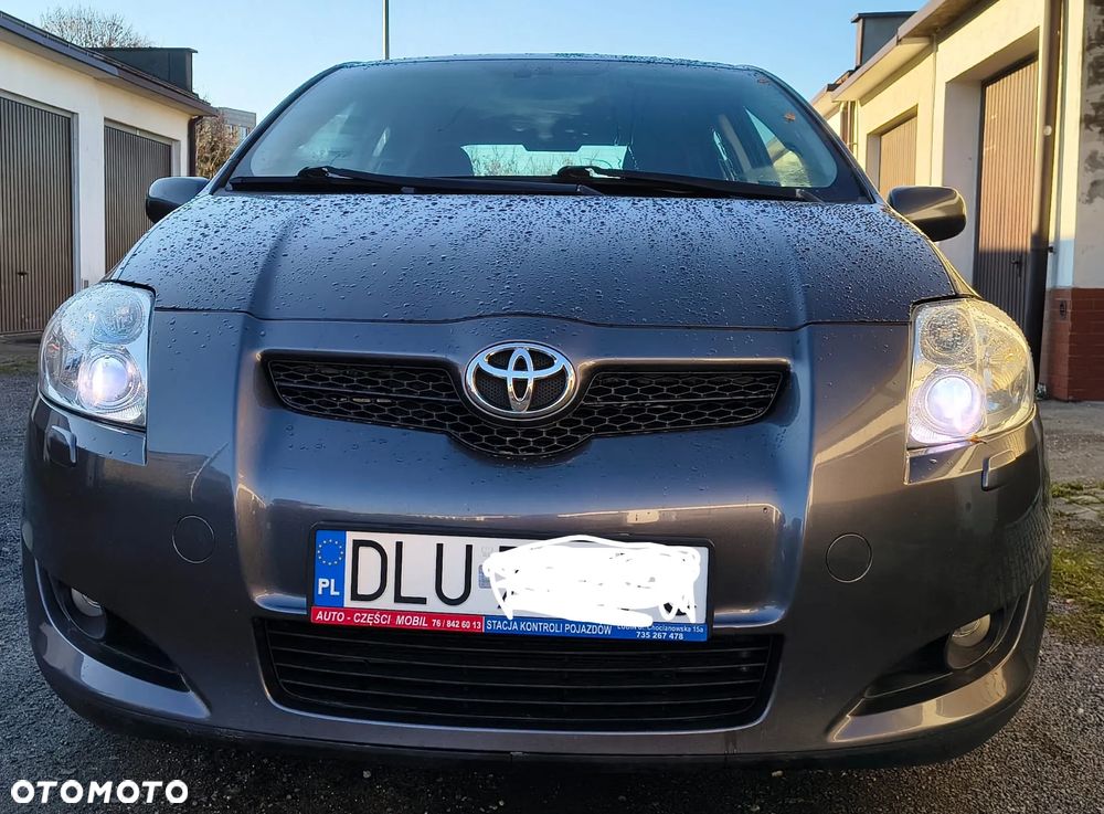 Toyota Auris 1.6 VVT-i Executive - 3