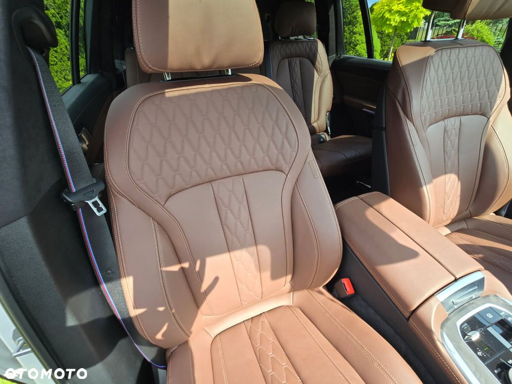 BMW X7 xDrive40d mHEV Individual Edition sport - 7