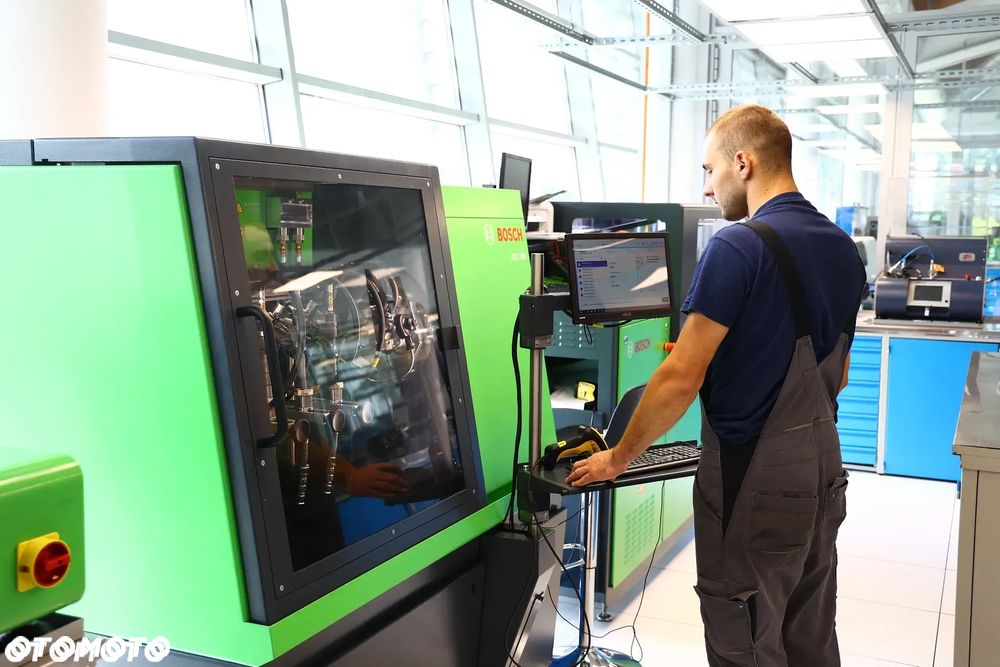 Wtryskiwacz CR BMW 1 E81 2.0 D 07- 0445117017 - 5