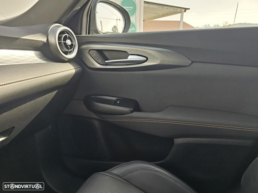 Alfa Romeo Tonale 1.5 Hybrid Sprint - 25