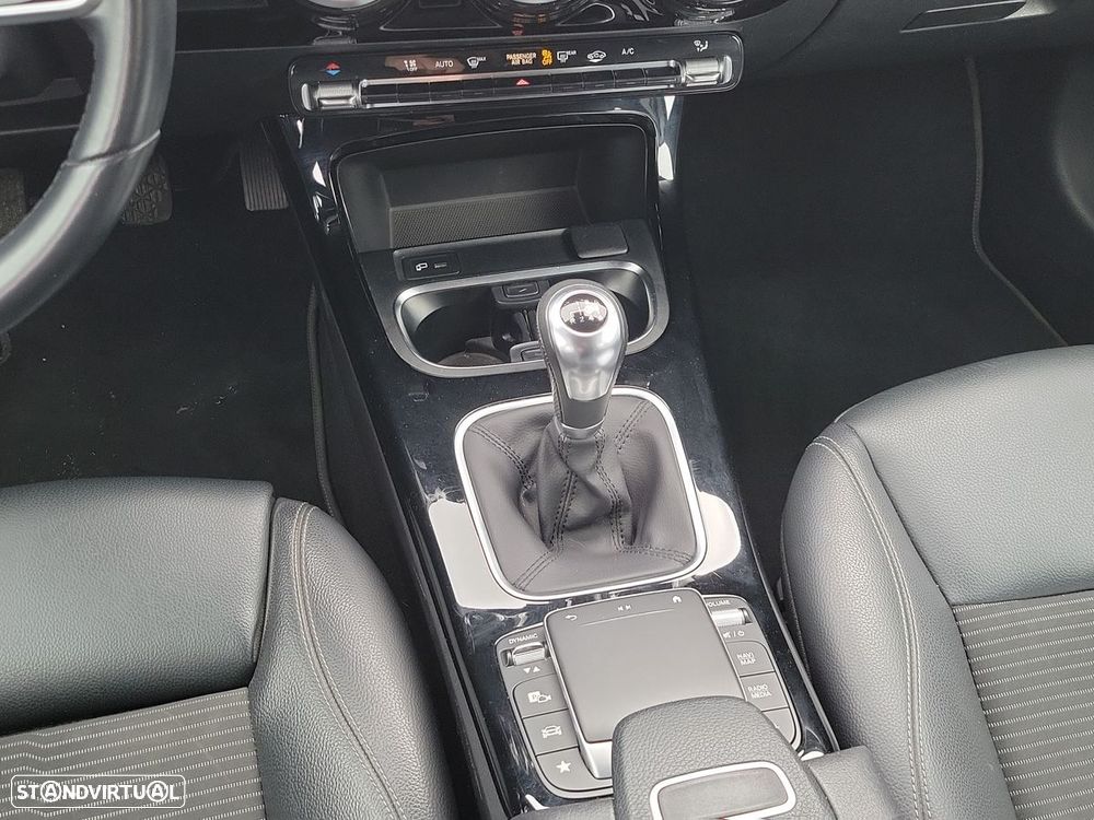 Mercedes-Benz A 180 Limousine d Progressive Aut. - 21