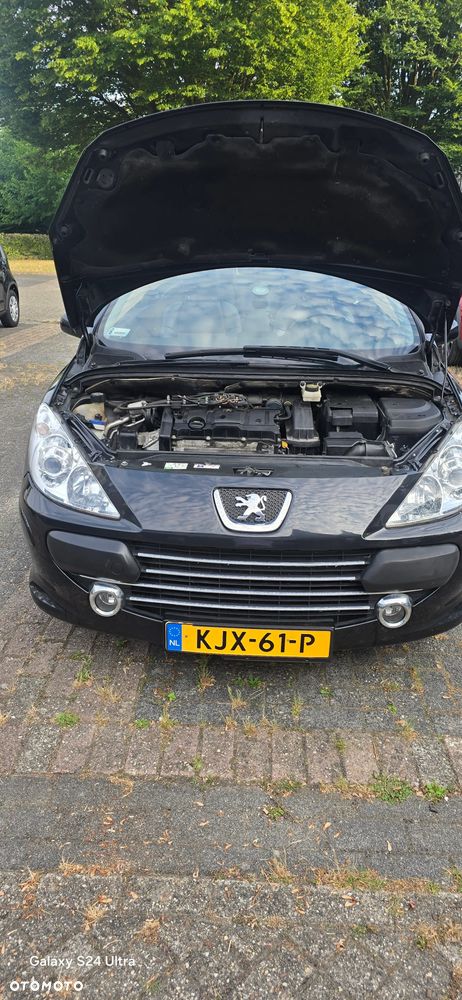 Peugeot 307 CC 1.6 Intense - 22