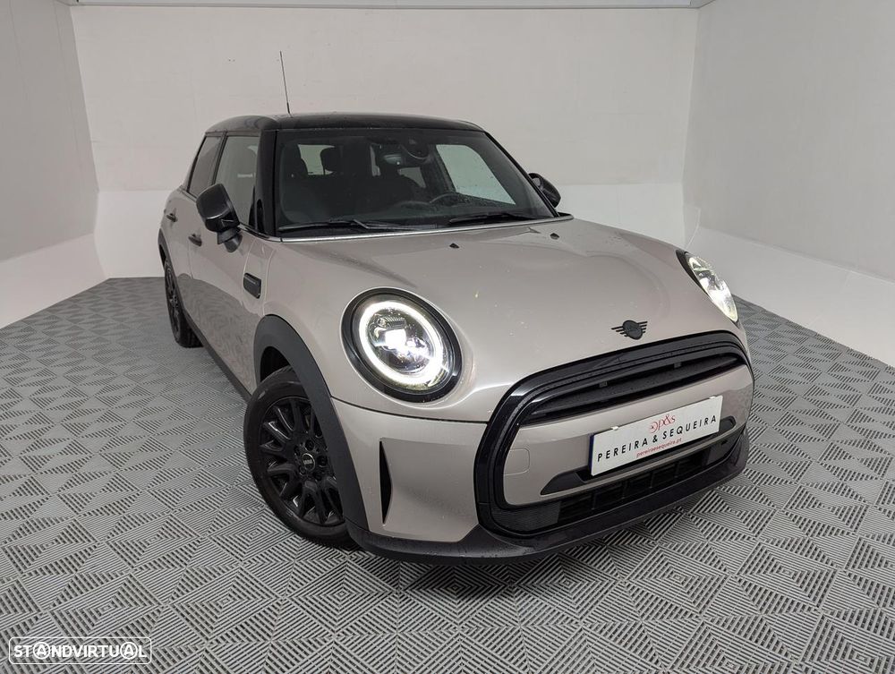 MINI 5 Portas Cooper Sport Edition - 3