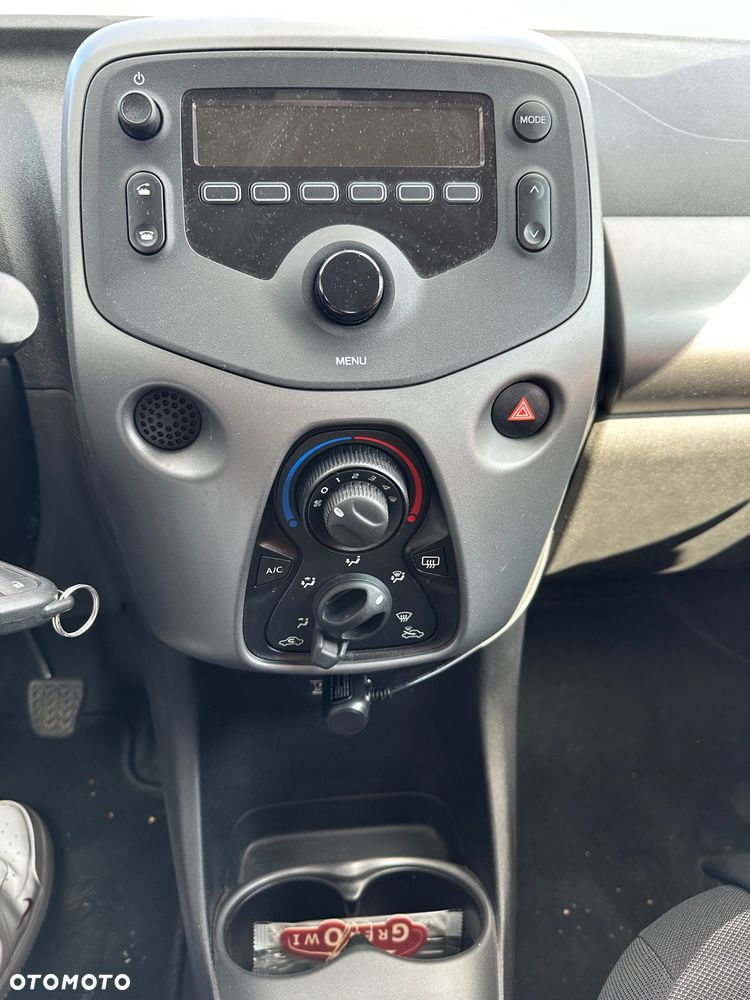Toyota Aygo 1.0 VVT-i Color Edition - 10
