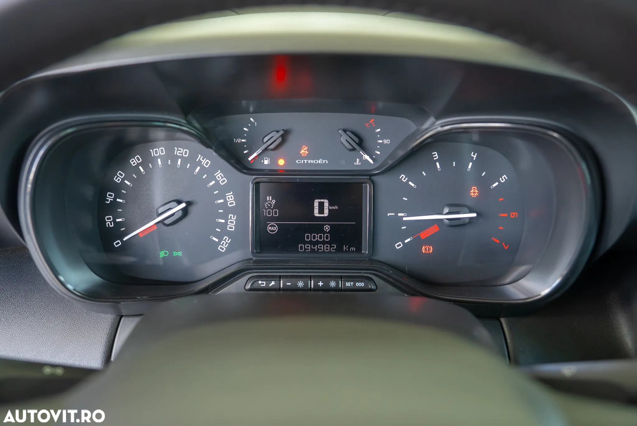 Citroën C3 AIRCROSS 1.2 PureTech S&S BVM Shine - 17