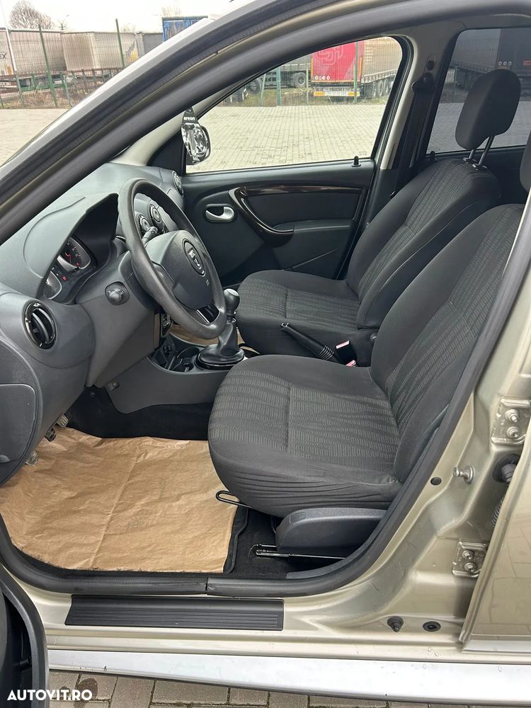 Dacia Duster 1.5 dCi 4x2 Prestige - 9