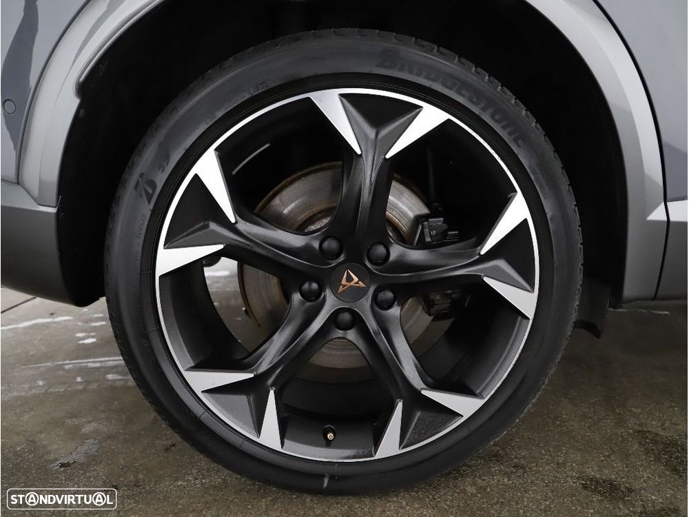 Cupra Formentor 1.4 e-Hybrid DSG VZ - 25