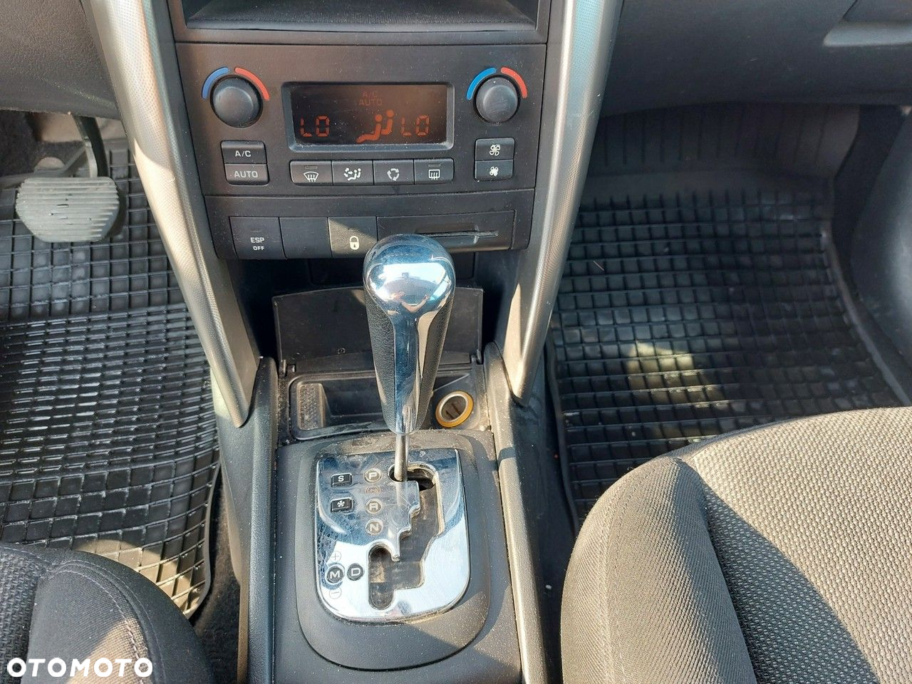 Peugeot 207 - 21